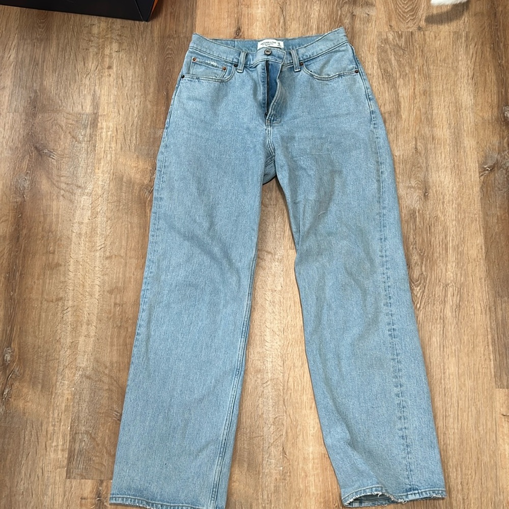 Abercrombie & Fitch The 90s high relaxed jean high rise